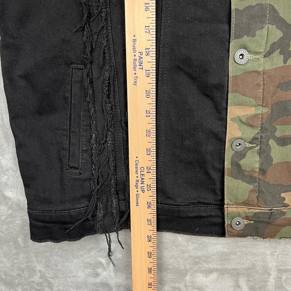 VALABASAS Solar Jacket XL Black Camo Panelled Distressed Denim Jacket - Picture 13 of 16
